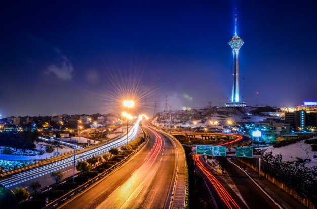توصیف شهر تهران به زبان انگلیسی با ترجمه